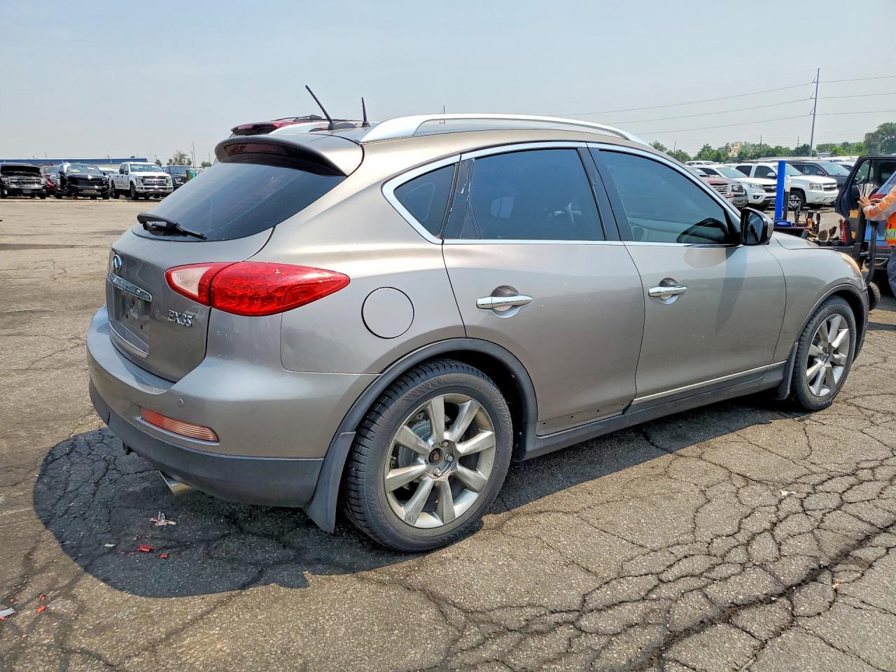 2010 INFINITI EX35