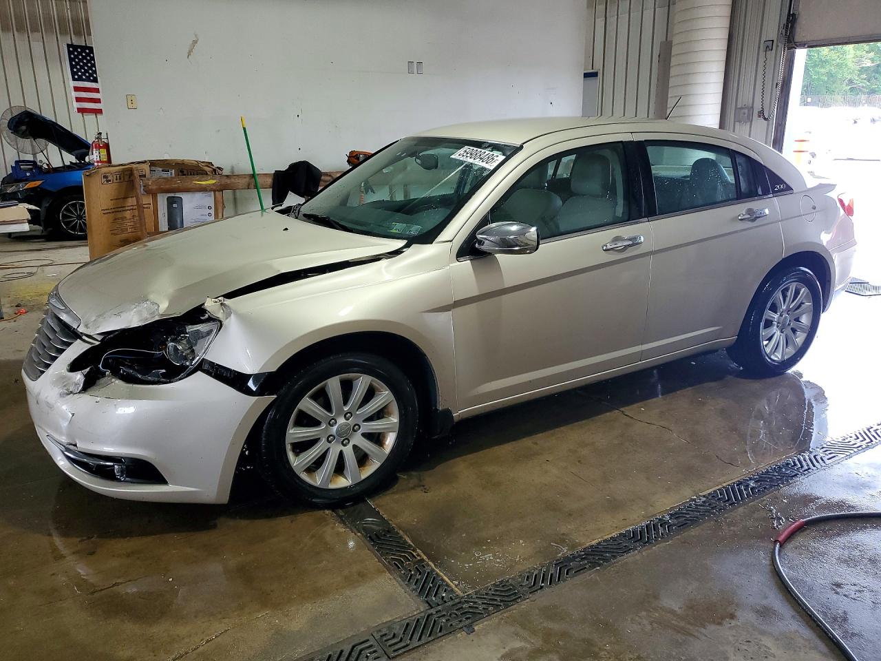 2014 CHRYSLER 200