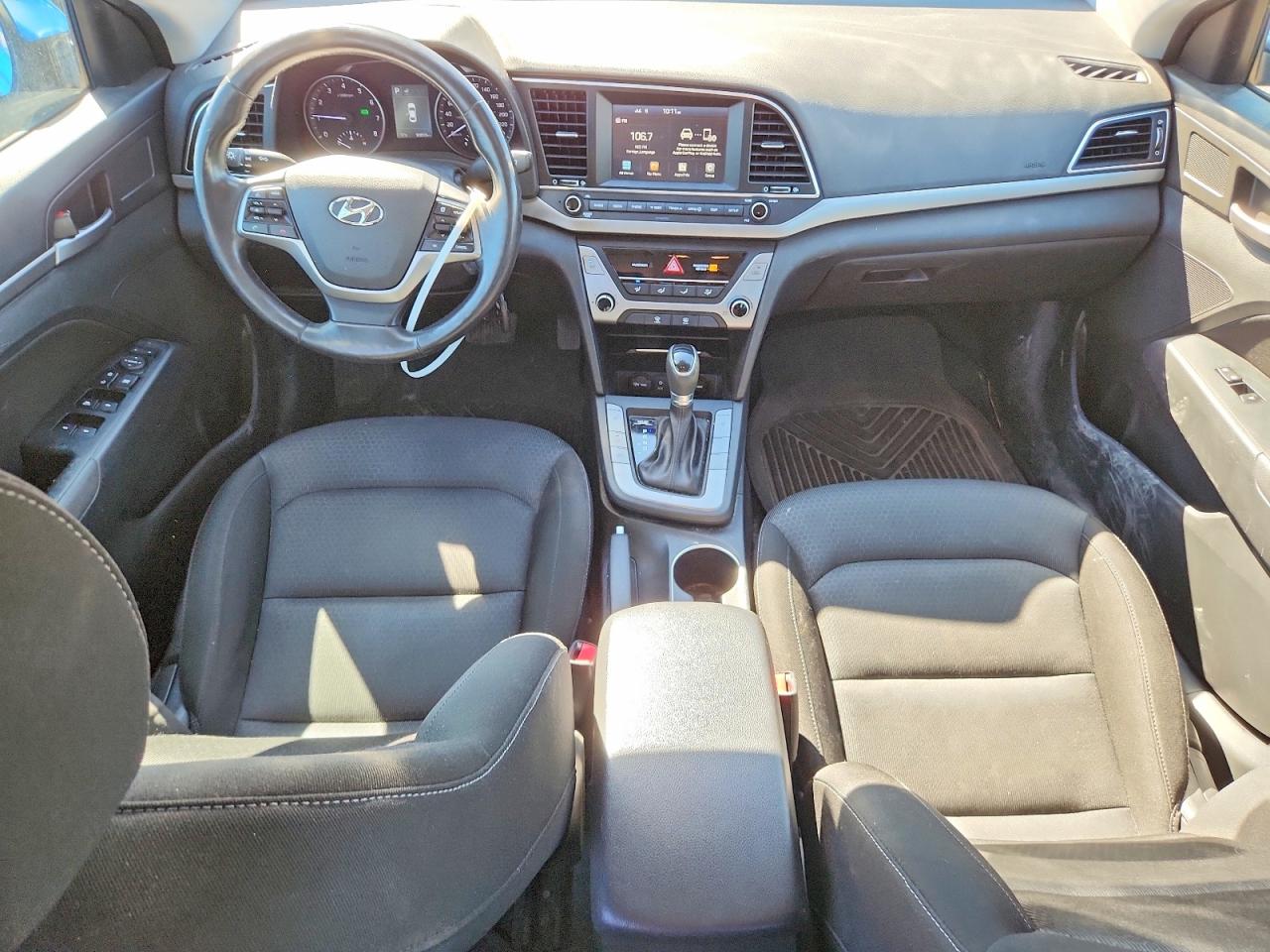 2017 HYUNDAI ELANTRA