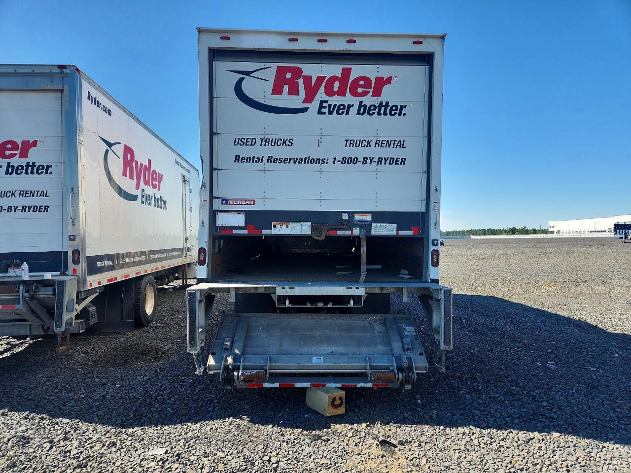 2018 INTERNATIONAL 4000 SERIE
