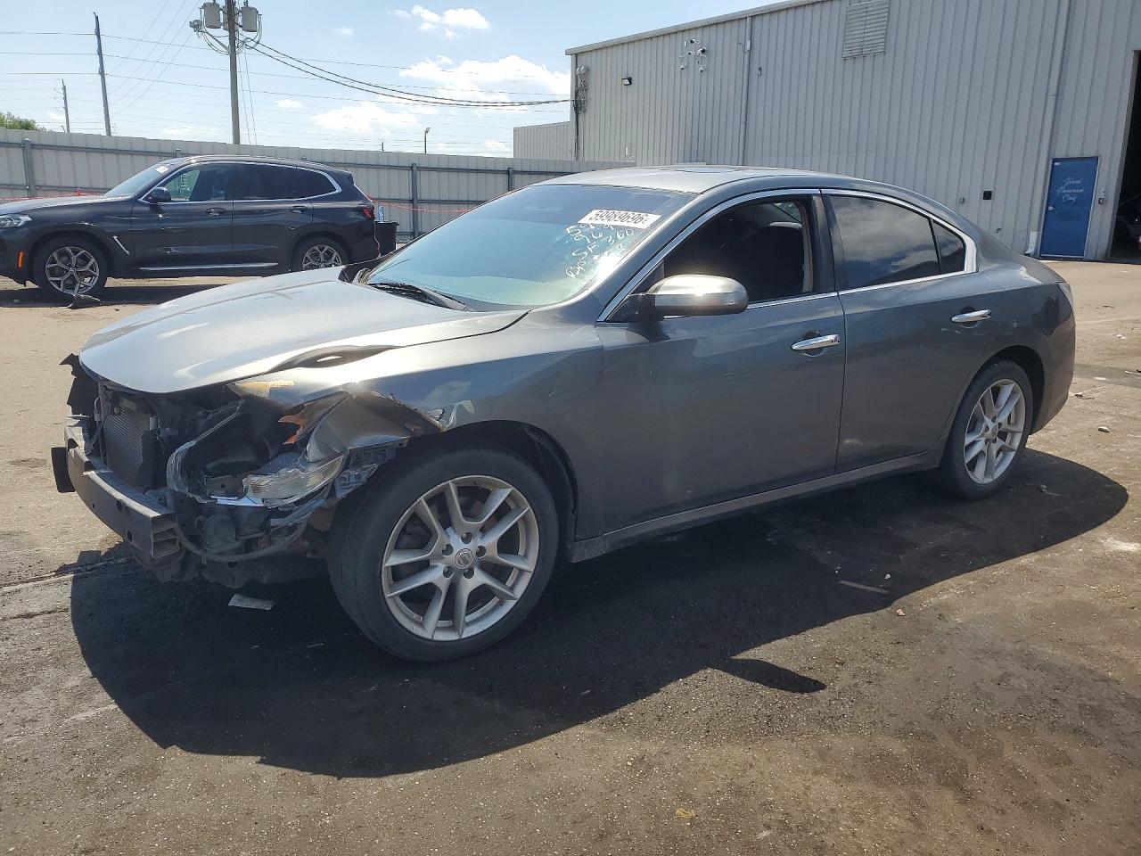 2014 NISSAN MAXIMA