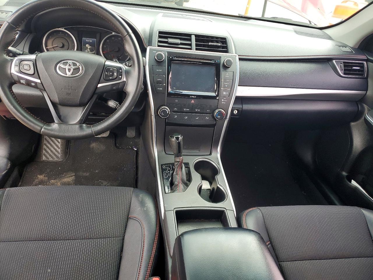 2016 TOYOTA CAMRY