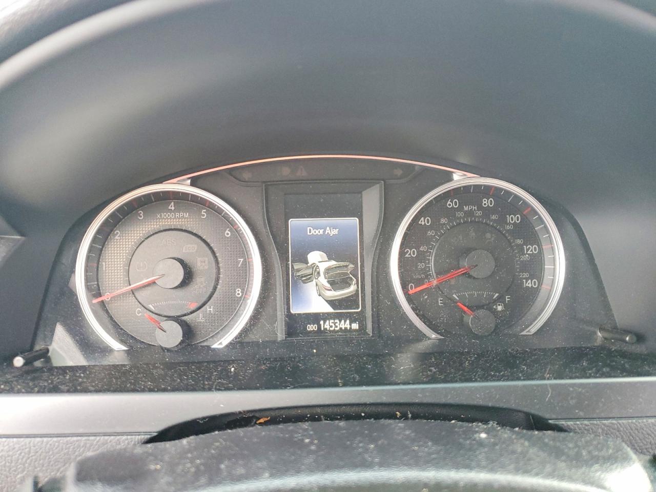 2016 TOYOTA CAMRY