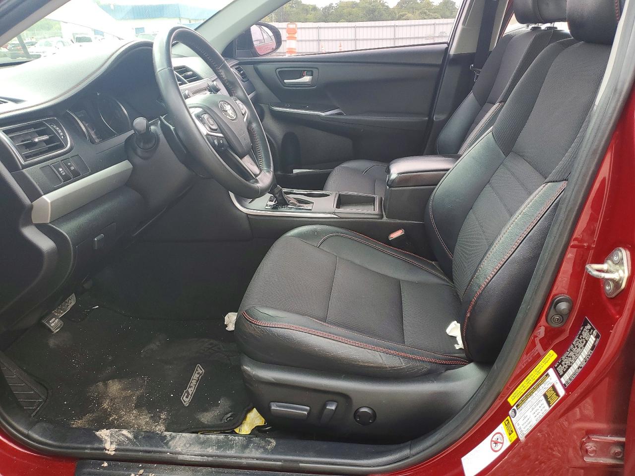 2016 TOYOTA CAMRY