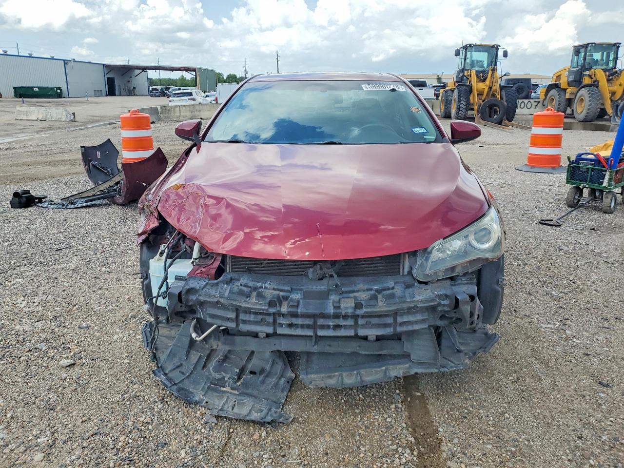 2016 TOYOTA CAMRY