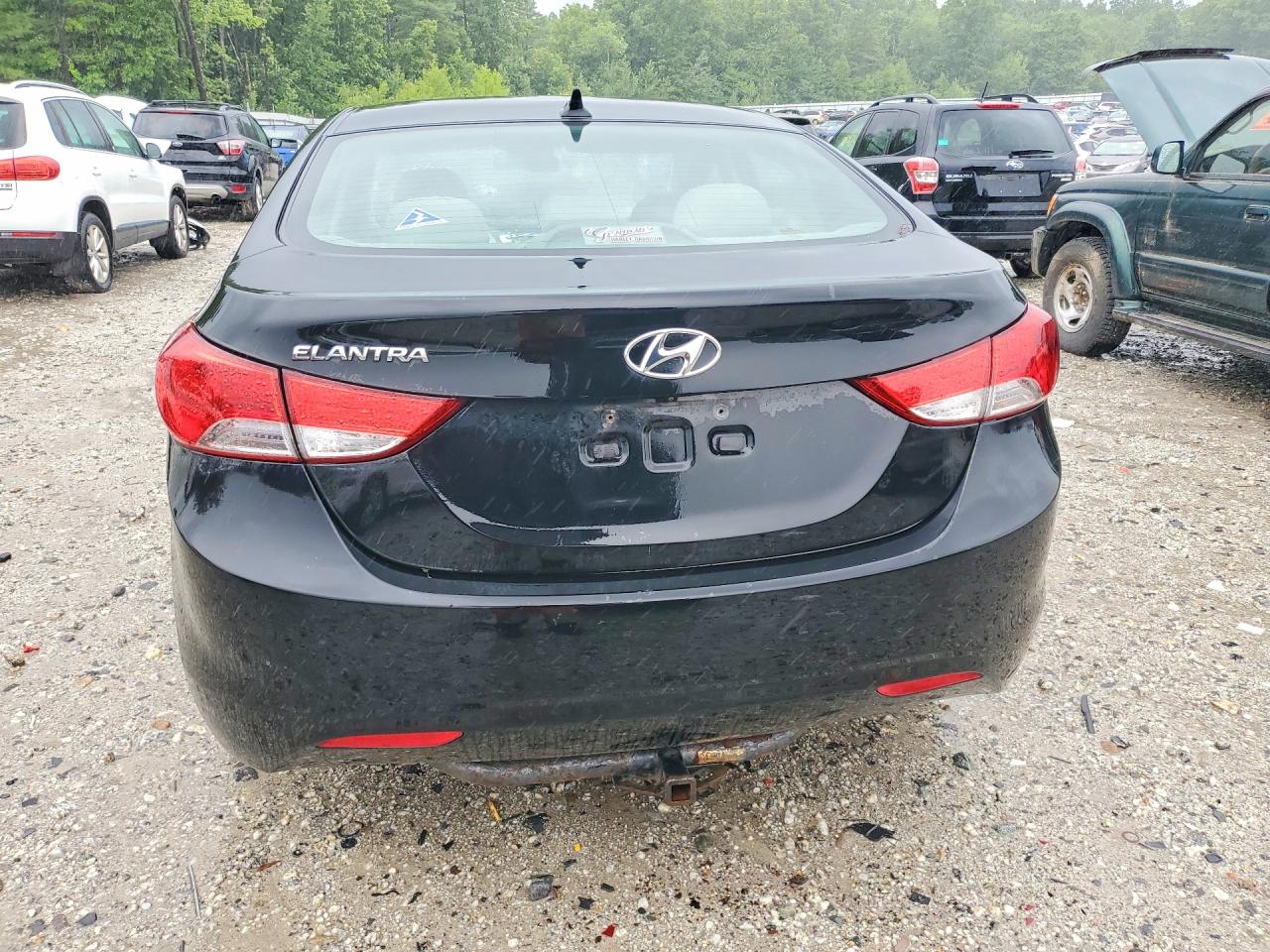 2011 HYUNDAI ELANTRA