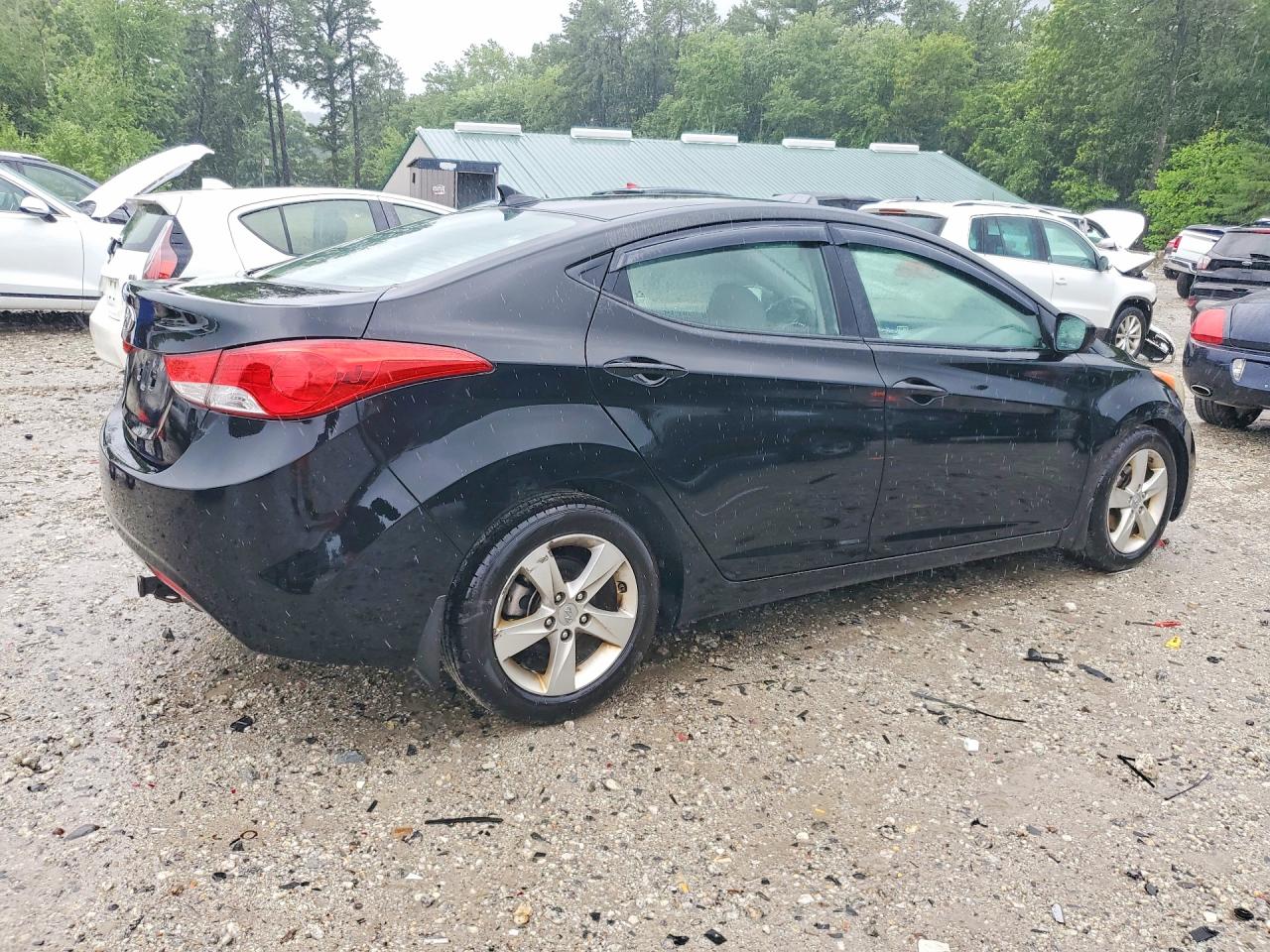 2011 HYUNDAI ELANTRA