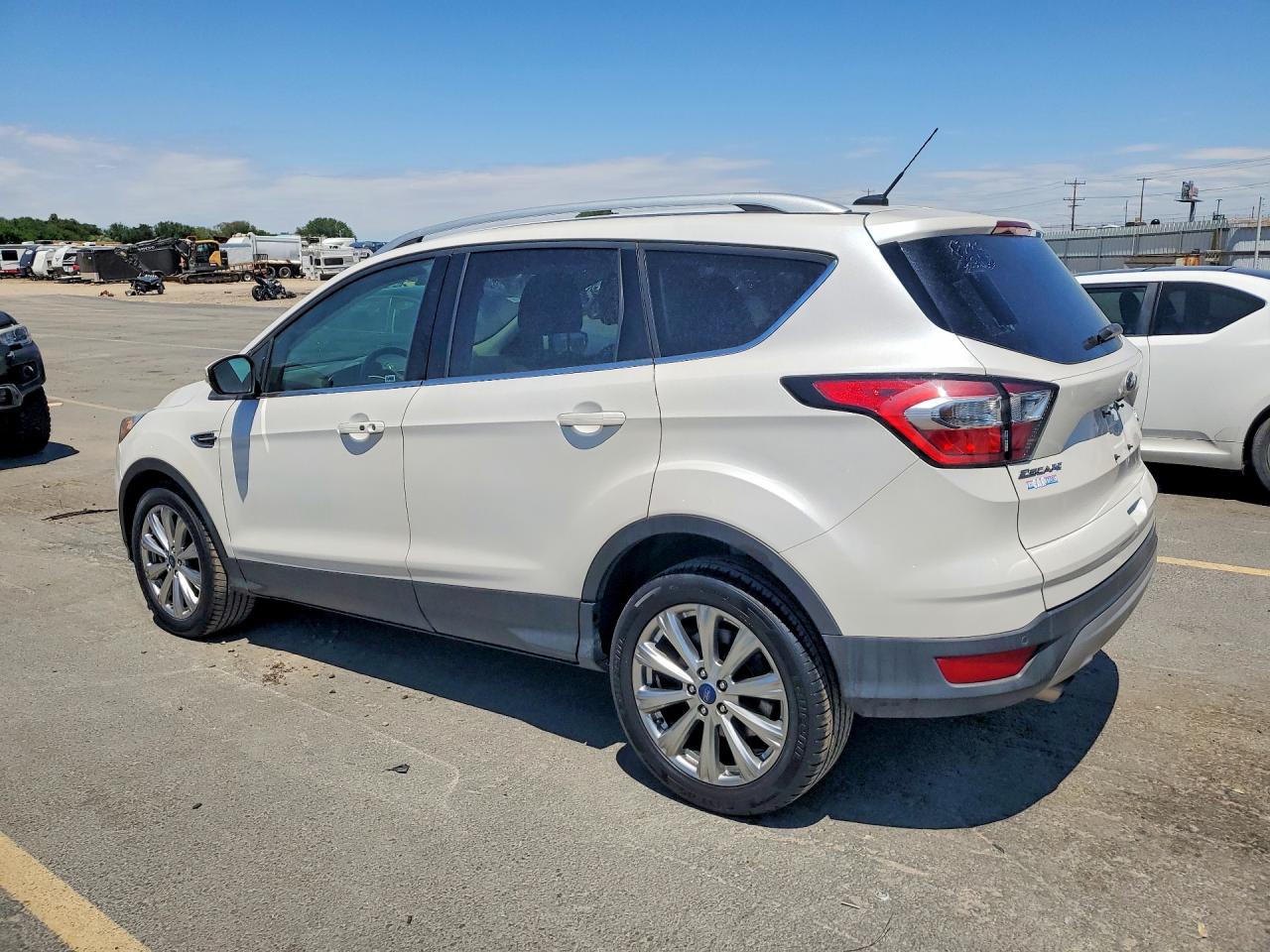 2017 FORD ESCAPE
