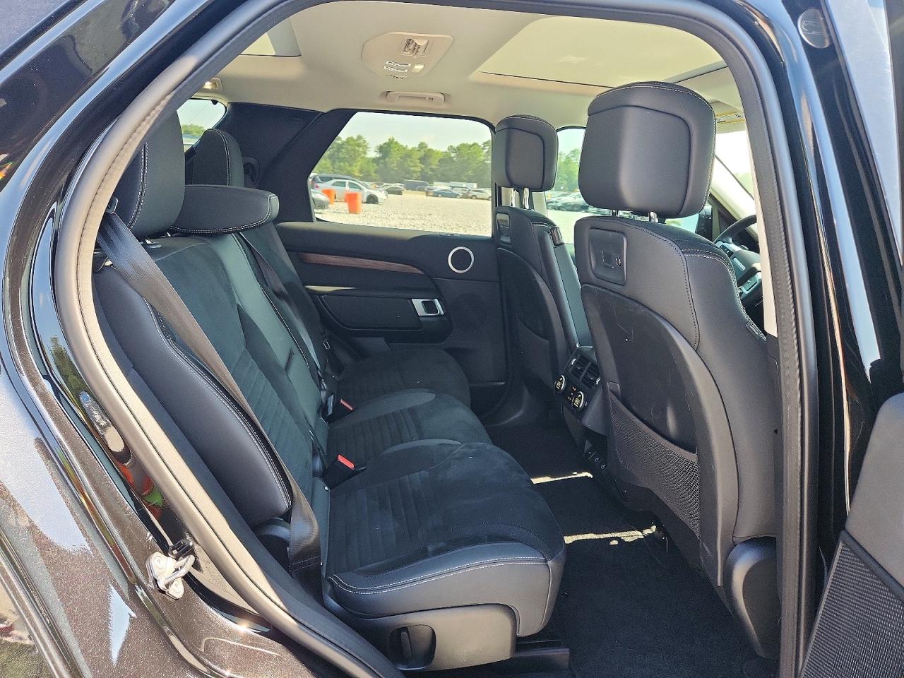 2024 LAND ROVER DISCOVERY