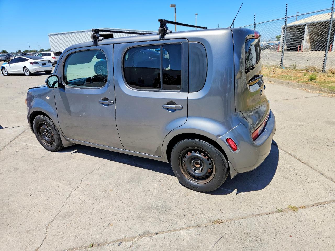 2013 NISSAN CUBE