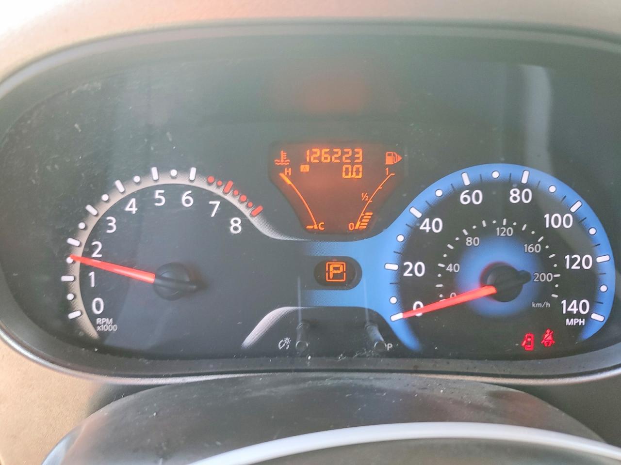 2013 NISSAN CUBE