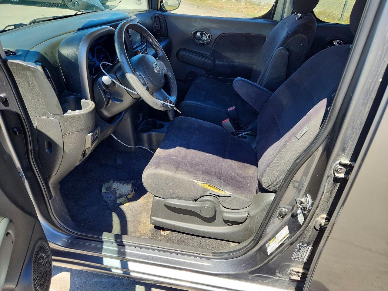2013 NISSAN CUBE