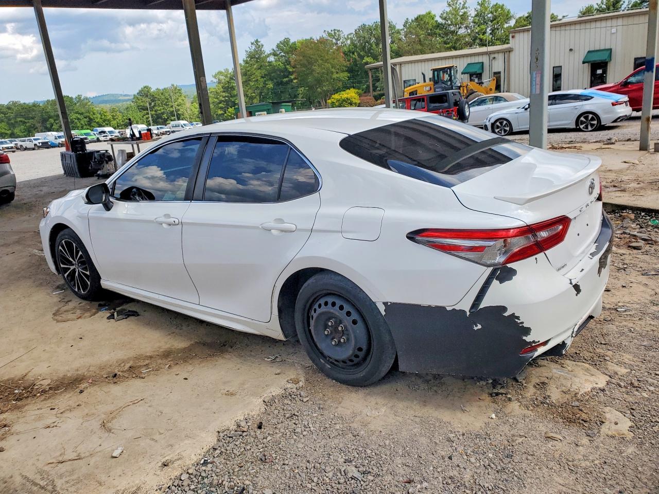 2018 TOYOTA CAMRY