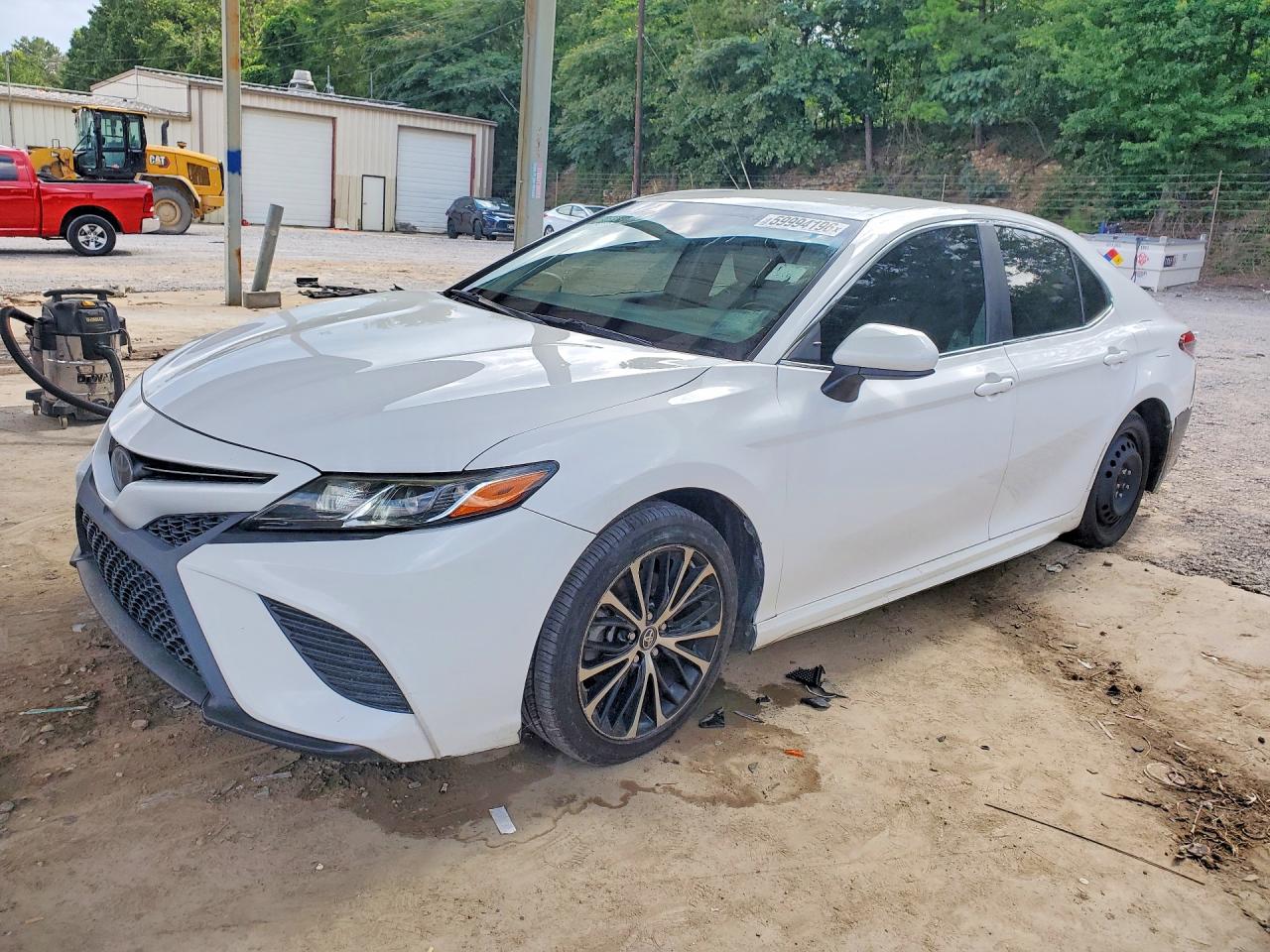 2018 TOYOTA CAMRY