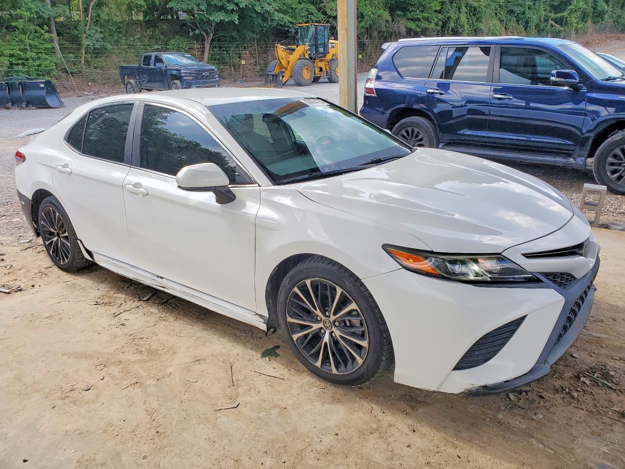 2018 TOYOTA CAMRY