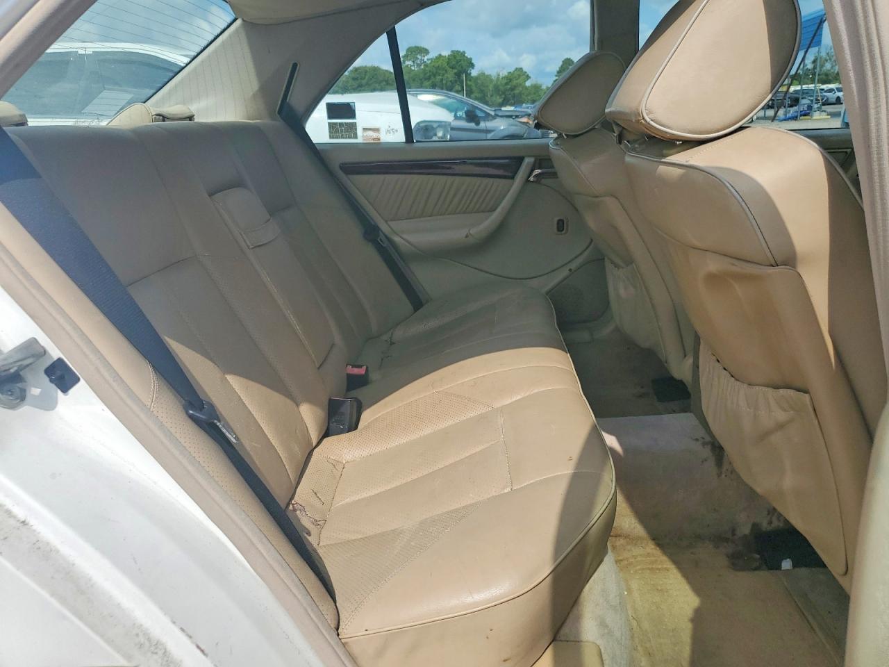 1998 MERCEDES-BENZ C-CLASS