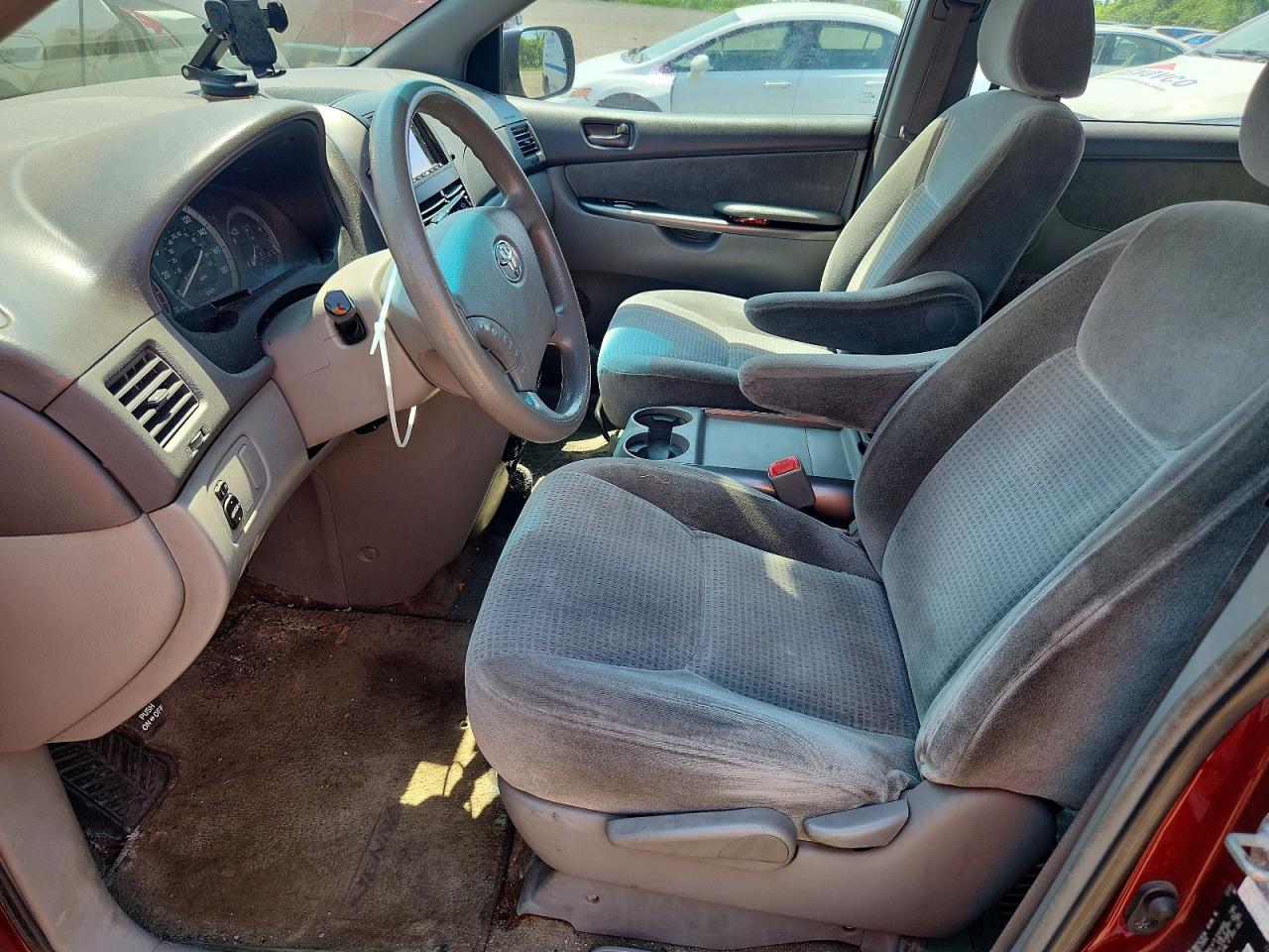 2007 TOYOTA SIENNA
