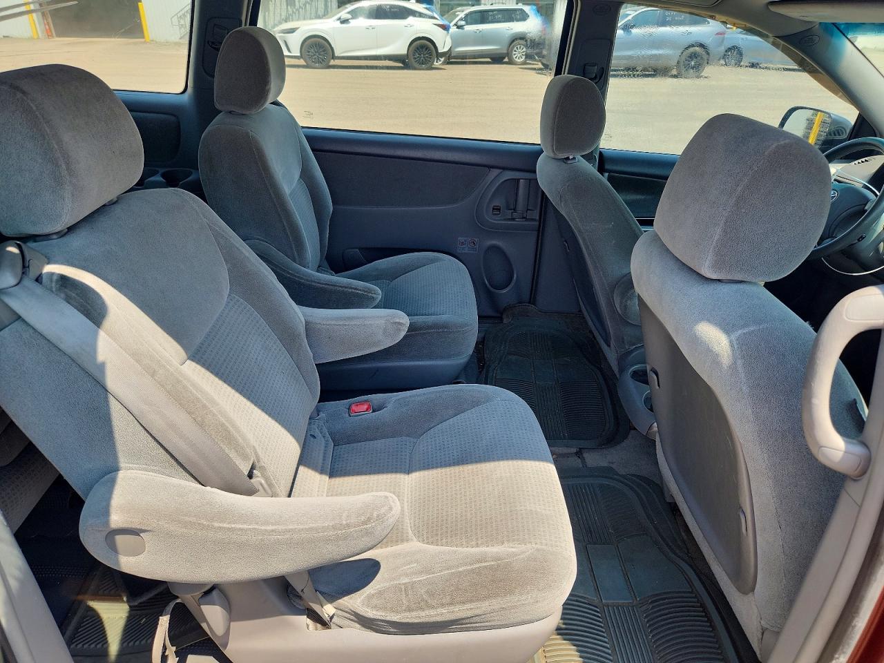 2007 TOYOTA SIENNA