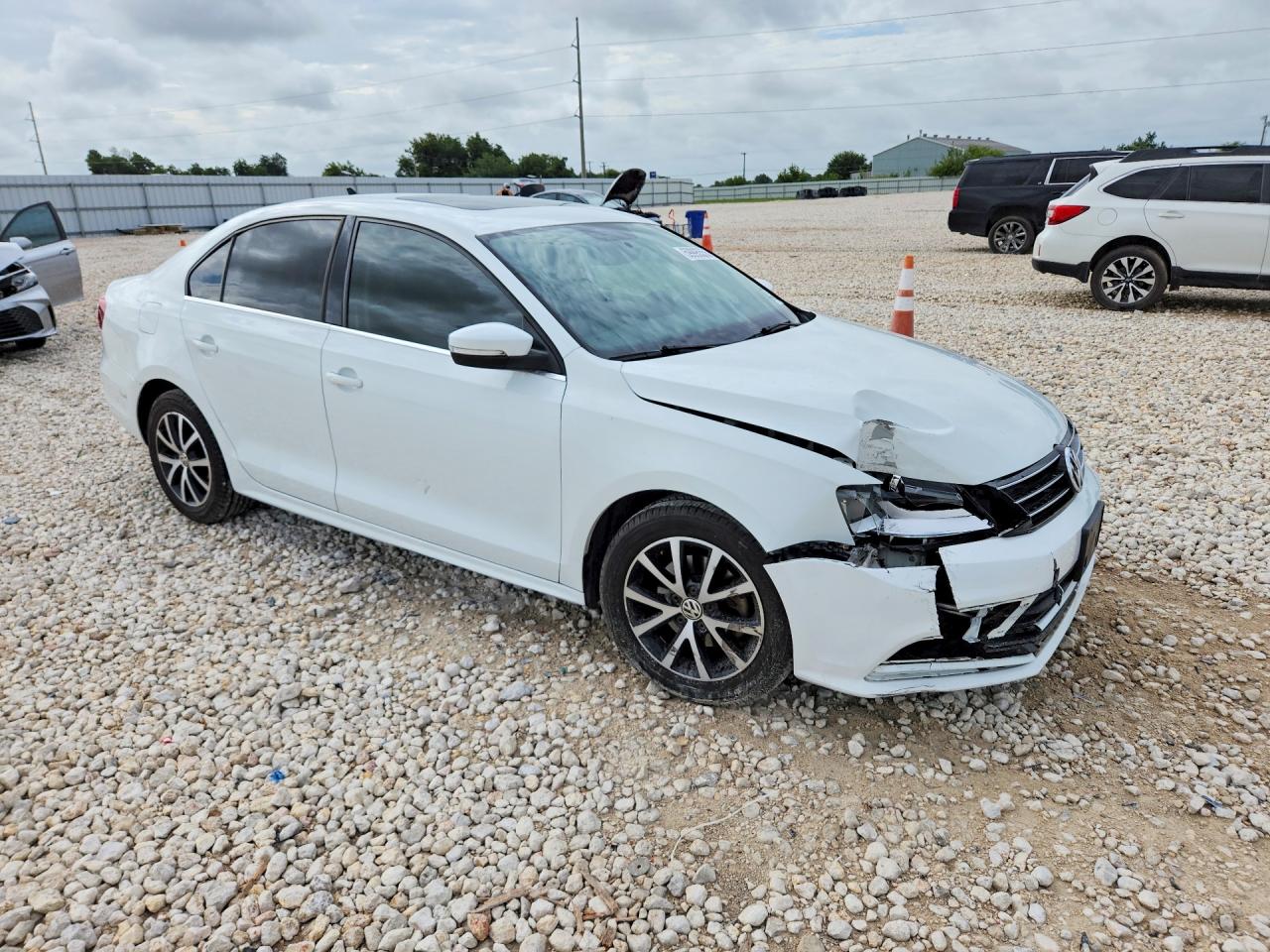 2017 VOLKSWAGEN JETTA