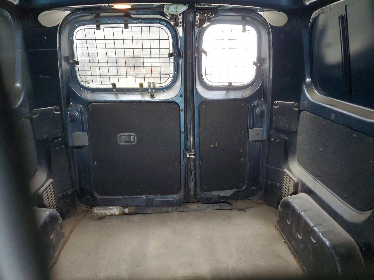 2017 NISSAN NV