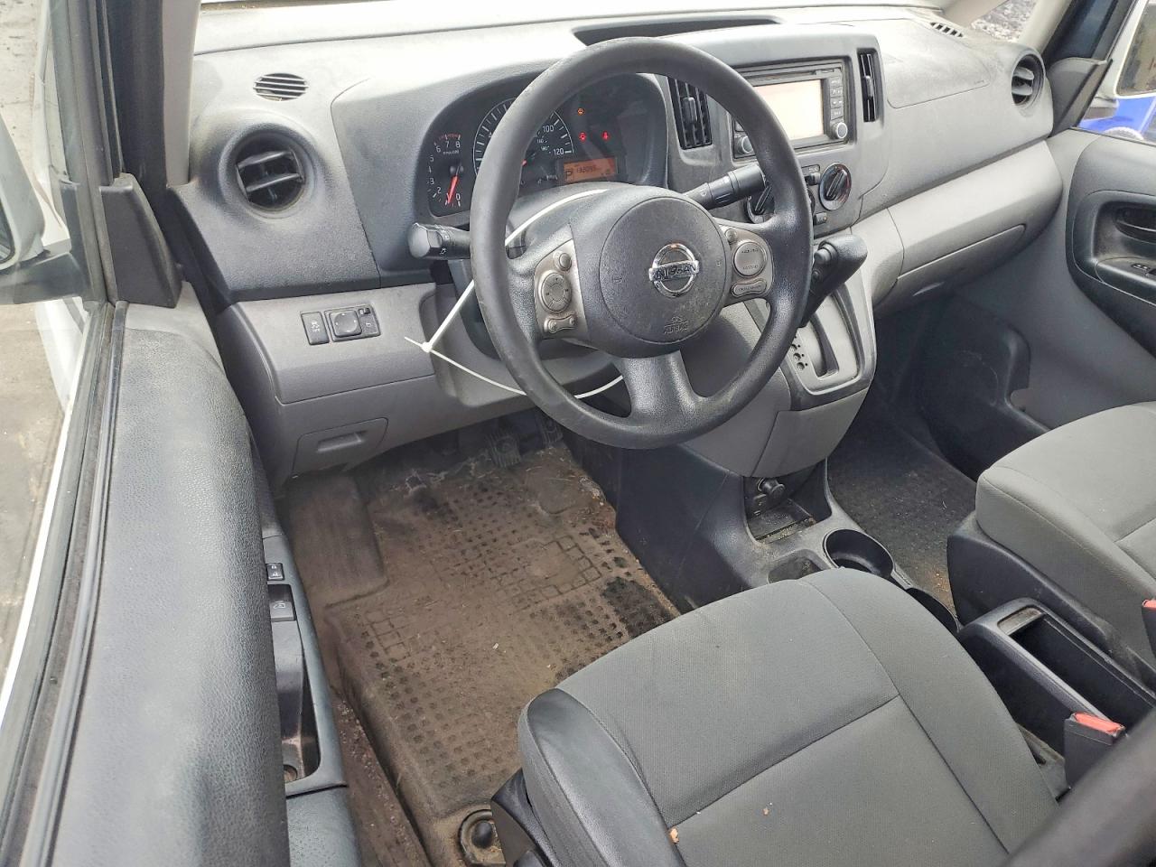 2017 NISSAN NV