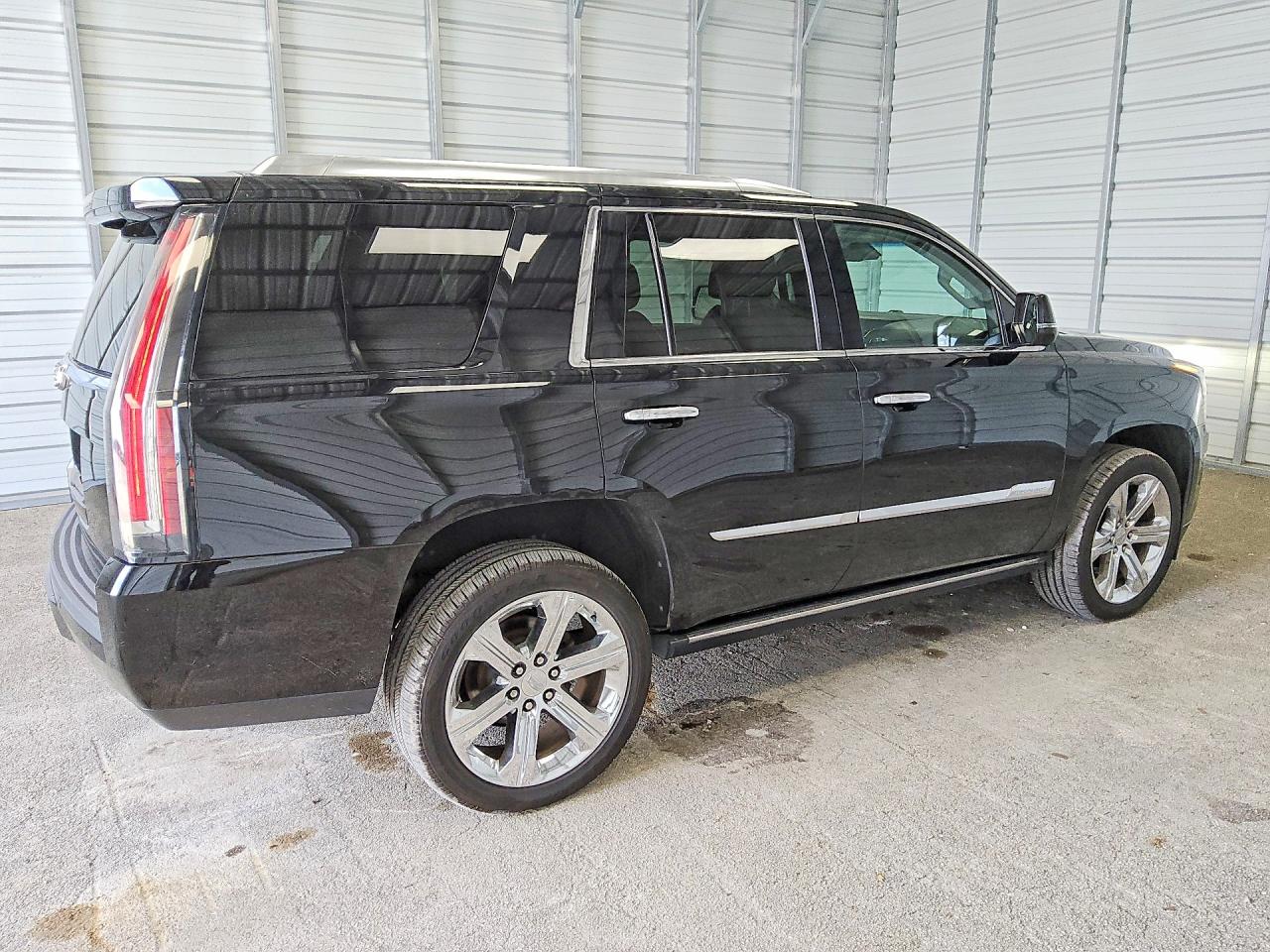 2018 CADILLAC ESCALADE
