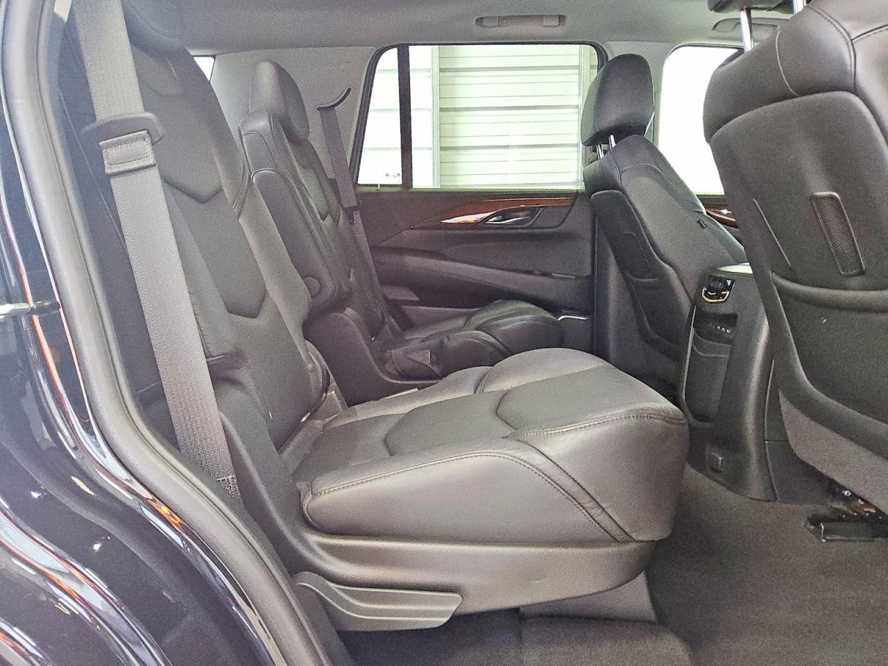 2018 CADILLAC ESCALADE