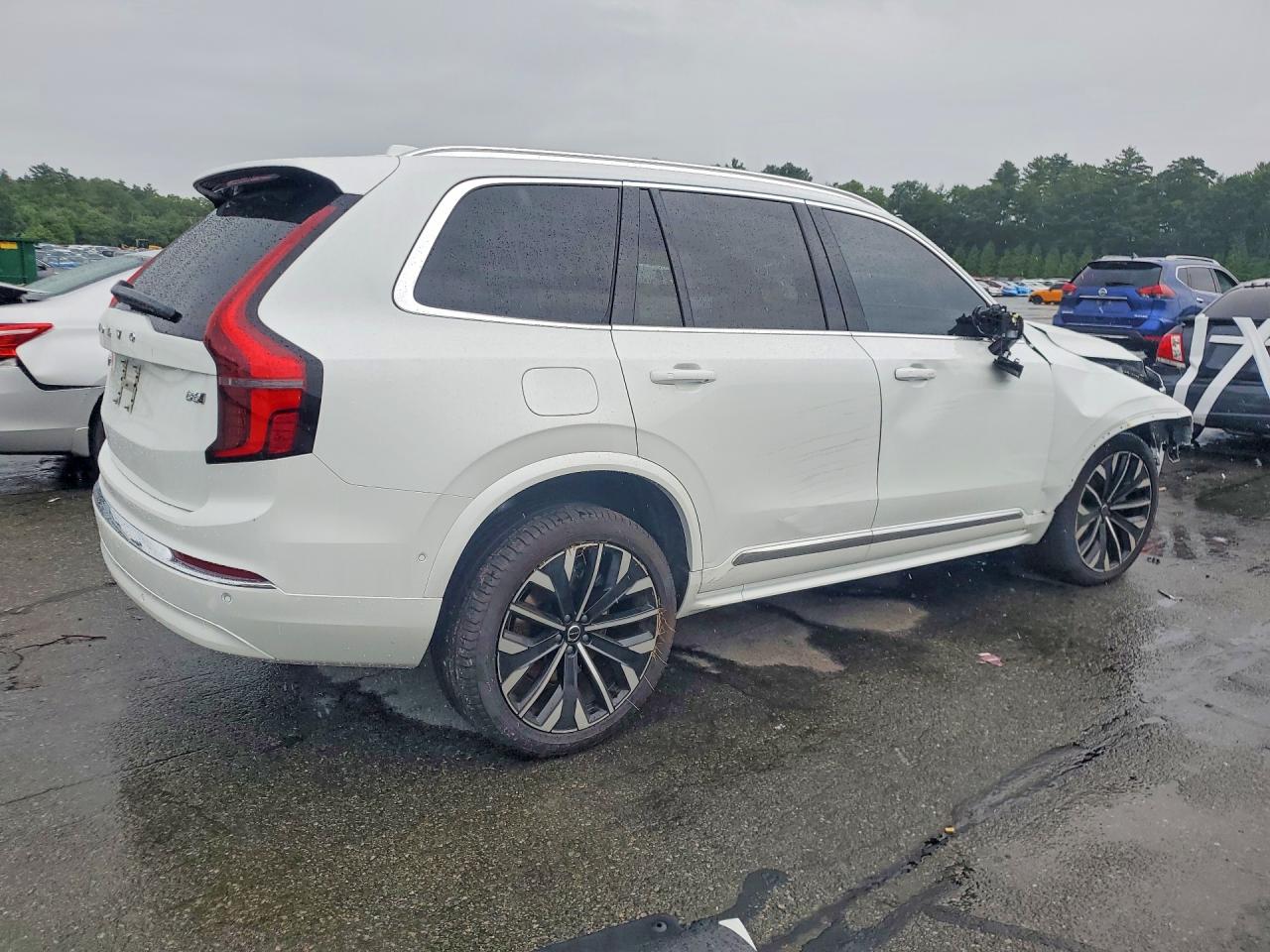 2026 VOLVO XC90