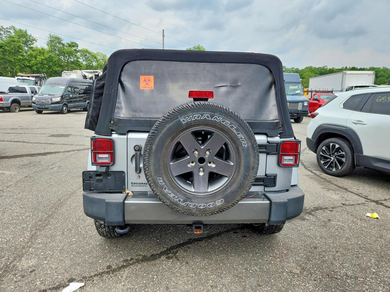 2015 JEEP WRANGLER
