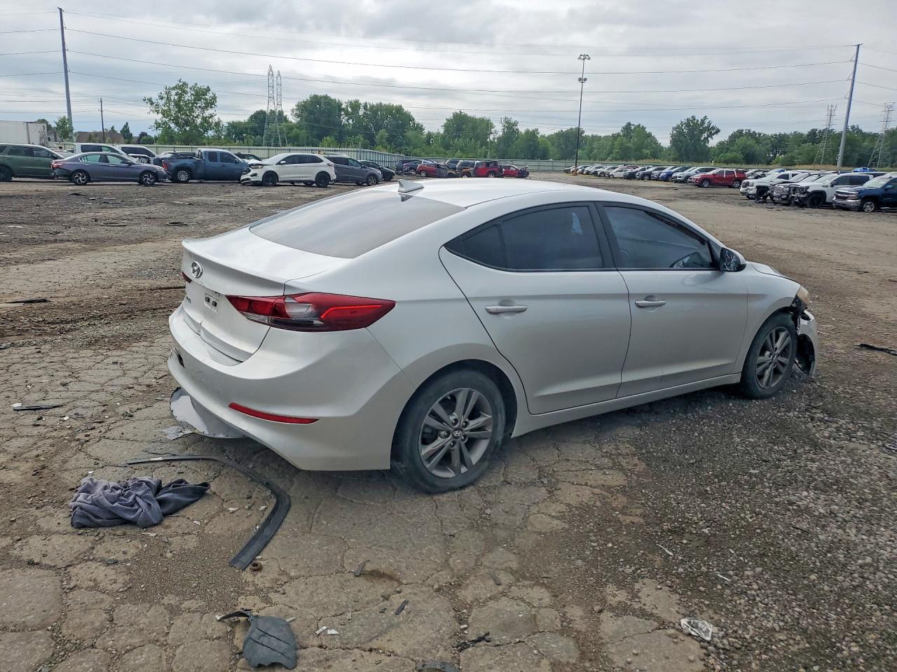 2018 HYUNDAI ELANTRA
