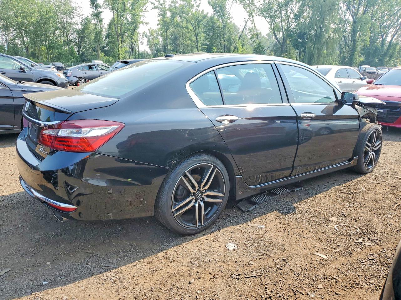 2017 HONDA ACCORD