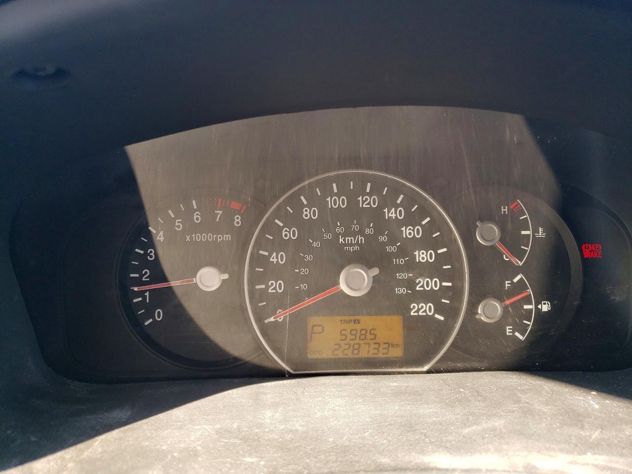 2012 KIA RONDO