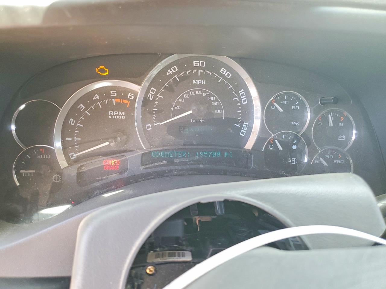 2005 CADILLAC ESCALADE