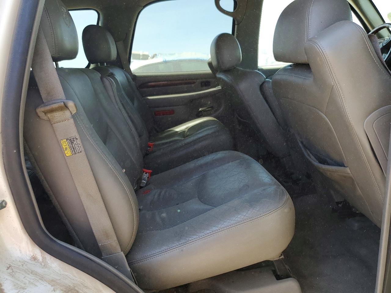 2005 CADILLAC ESCALADE