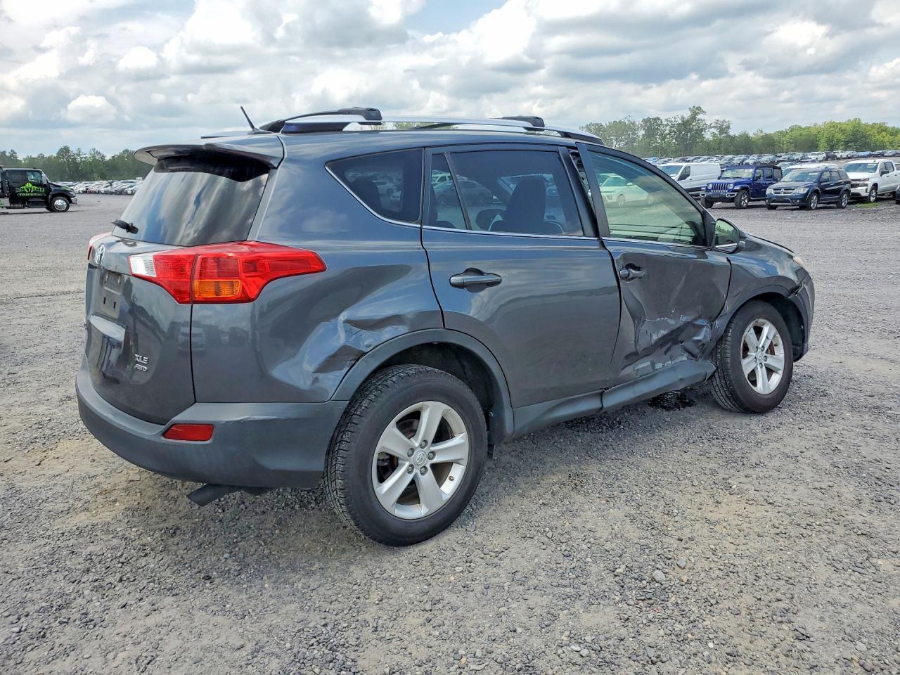 2014 TOYOTA RAV4