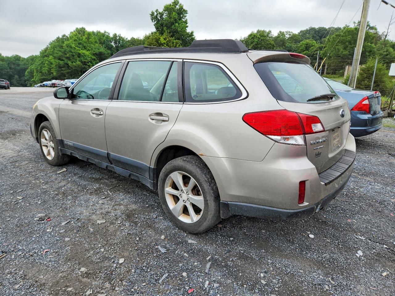 2014 SUBARU OUTBACK