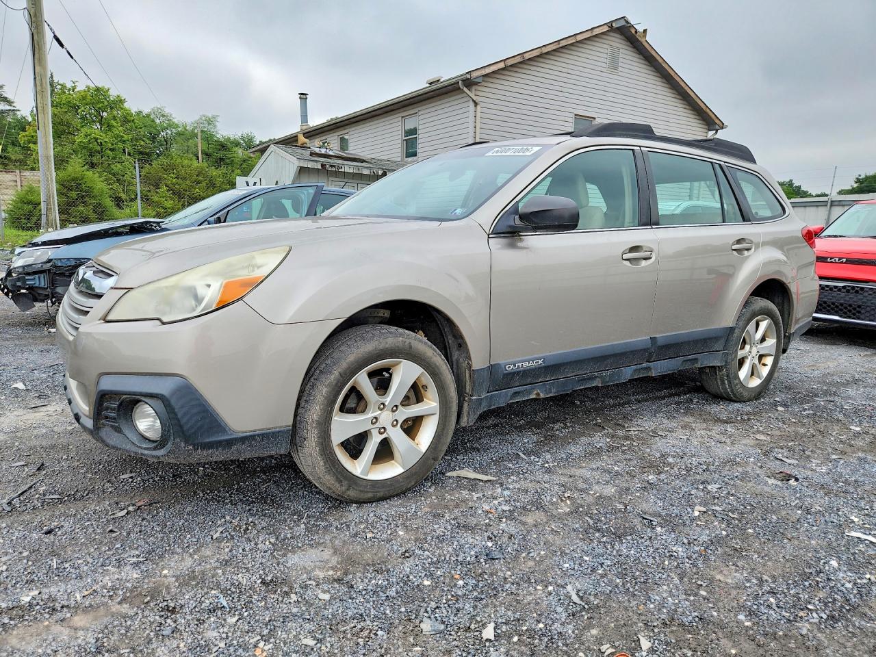 2014 SUBARU OUTBACK