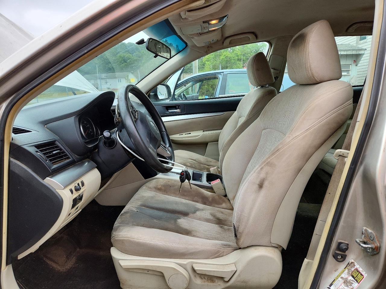 2014 SUBARU OUTBACK