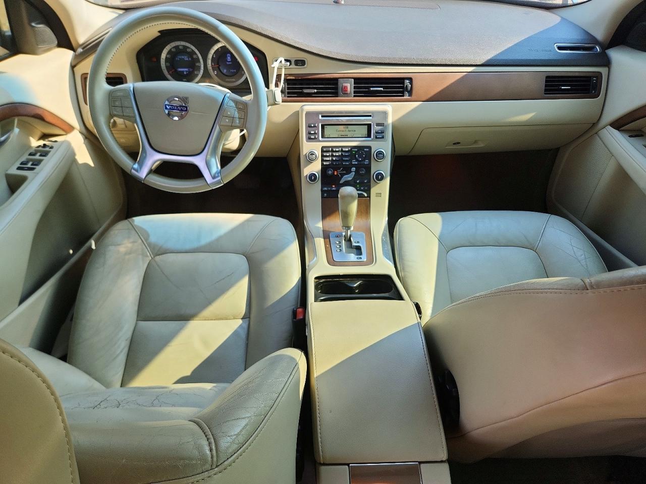 2010 VOLVO S80