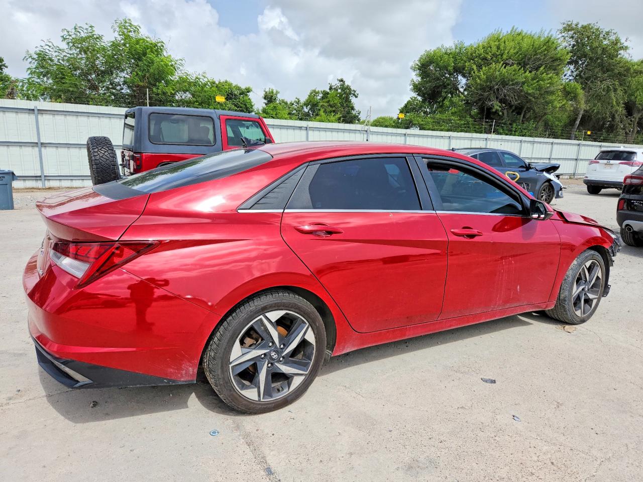 2022 HYUNDAI ELANTRA