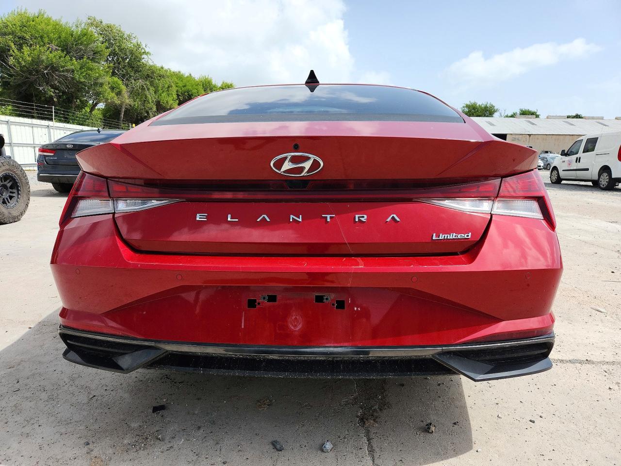 2022 HYUNDAI ELANTRA