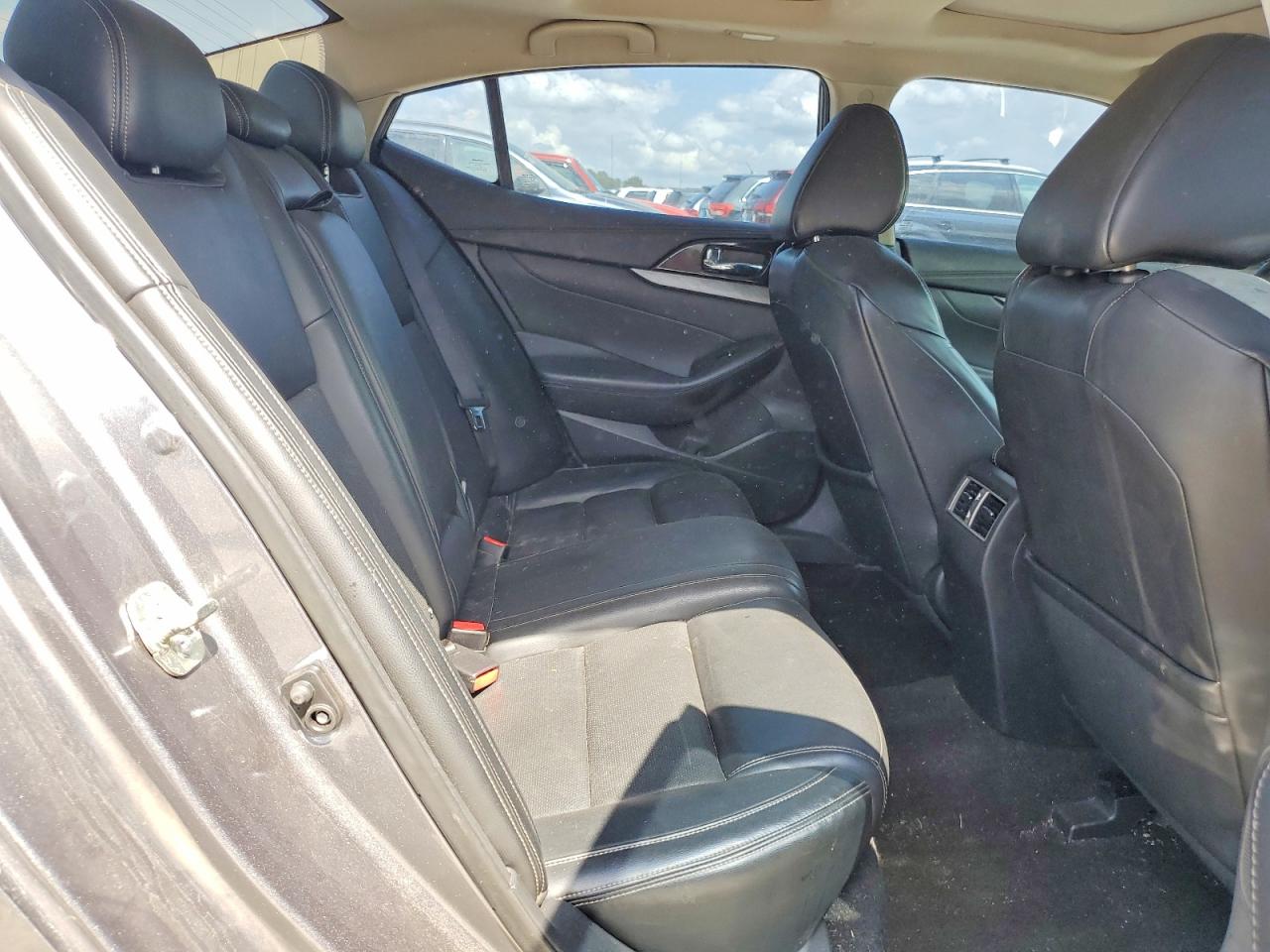 2017 NISSAN MAXIMA