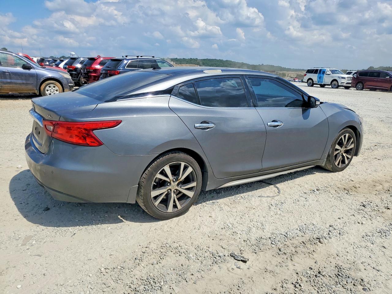 2017 NISSAN MAXIMA