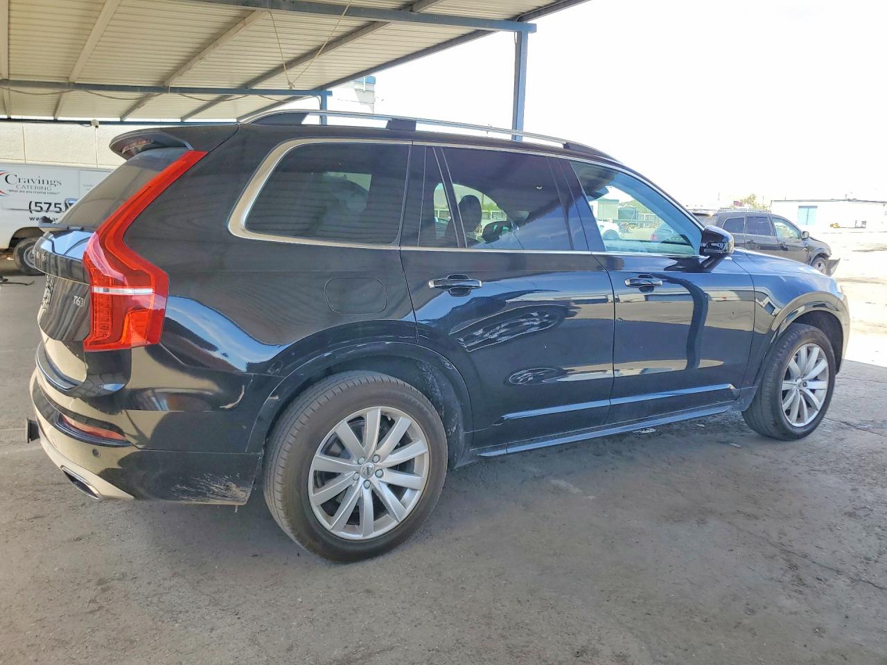 2016 VOLVO XC90