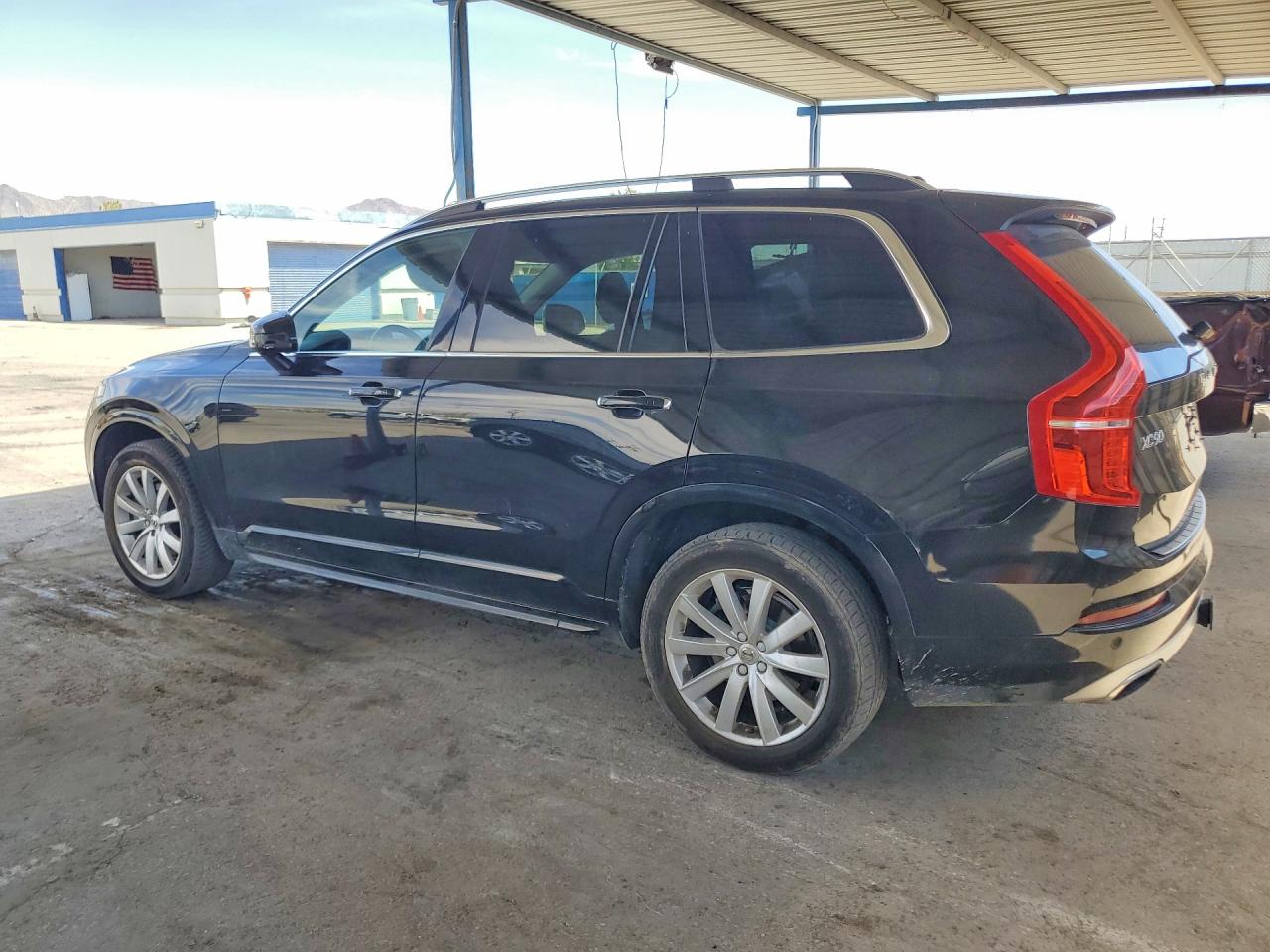 2016 VOLVO XC90