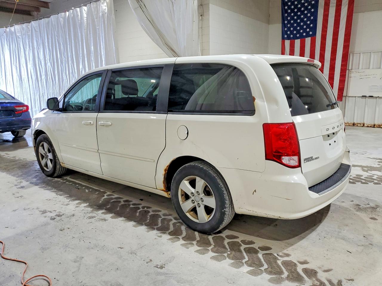 2013 DODGE CARAVAN