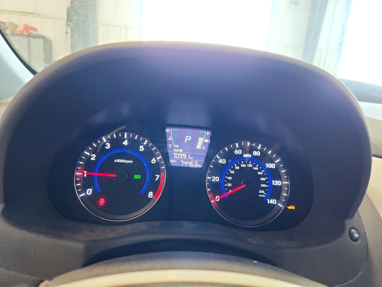 2014 HYUNDAI ACCENT