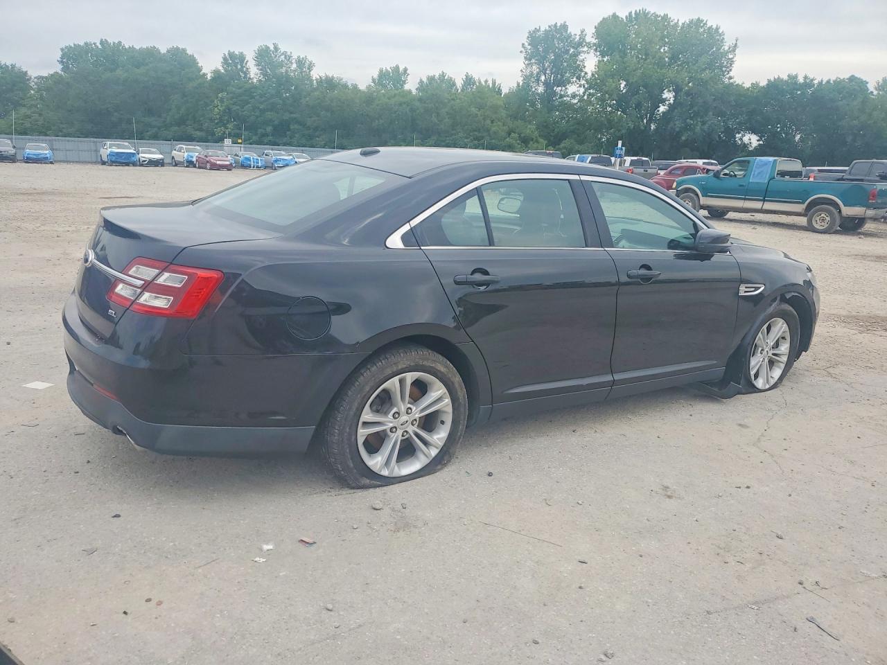 2013 FORD TAURUS