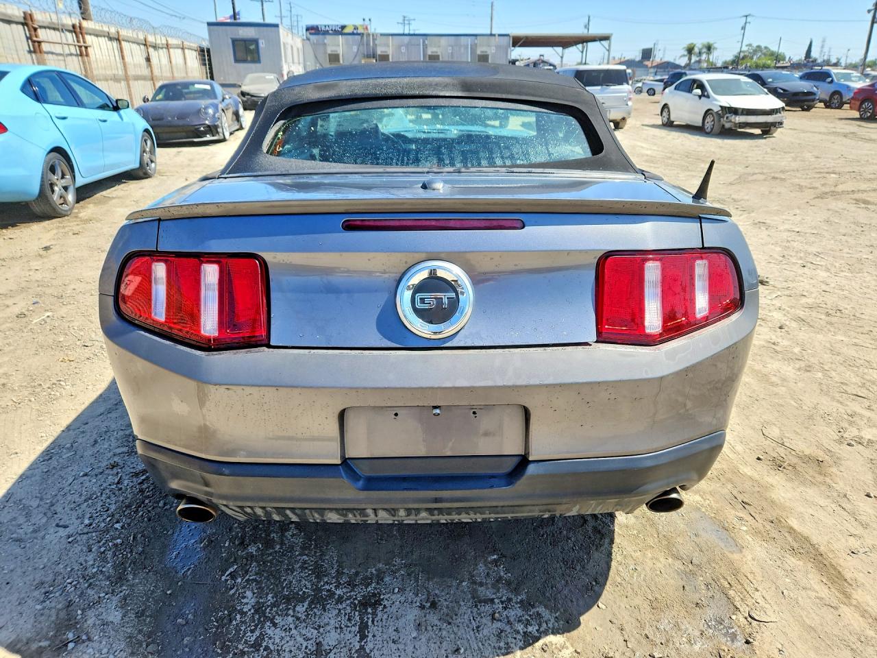 2010 FORD MUSTANG