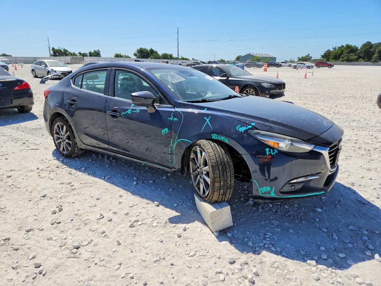 2018 MAZDA 3